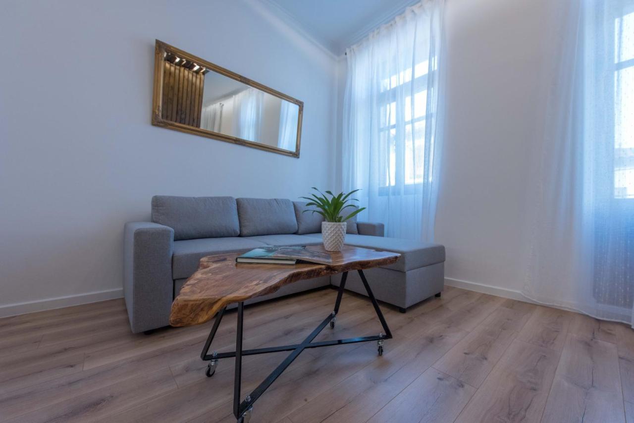 1571_Suites A1 Nafpaktos エクステリア 写真